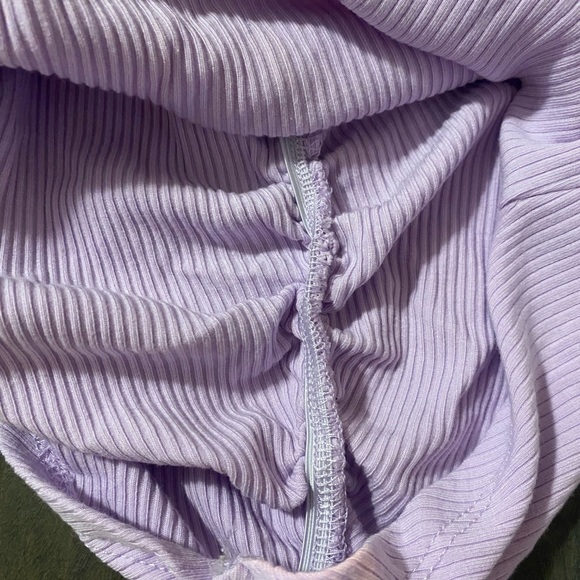 GARAGE - LOT OF 3 TOPS - Picture 13 of 14